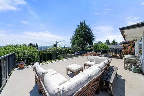 803 Calverhall Street, North Vancouver For Sale - image 27