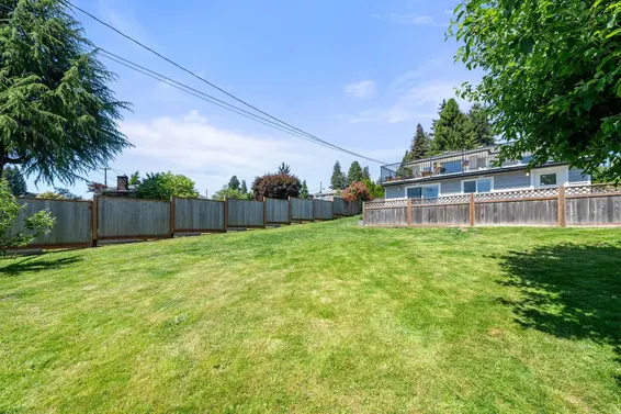 803 Calverhall Street, North Vancouver For Sale - image 29