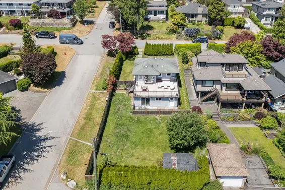 803 Calverhall Street, North Vancouver For Sale - image 33