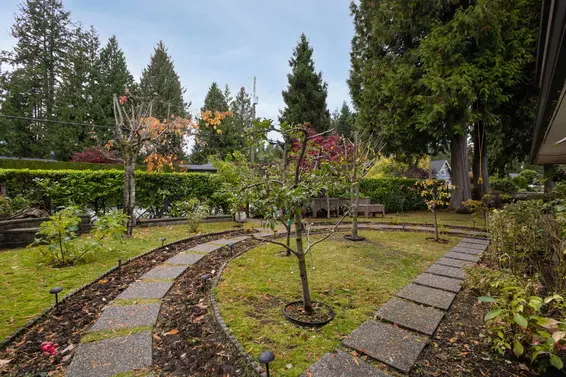 3440 Bluebonnet Road, North Vancouver For Sale - image 4