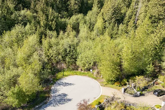 2307 Kadlec Court, West Vancouver For Sale - image 5