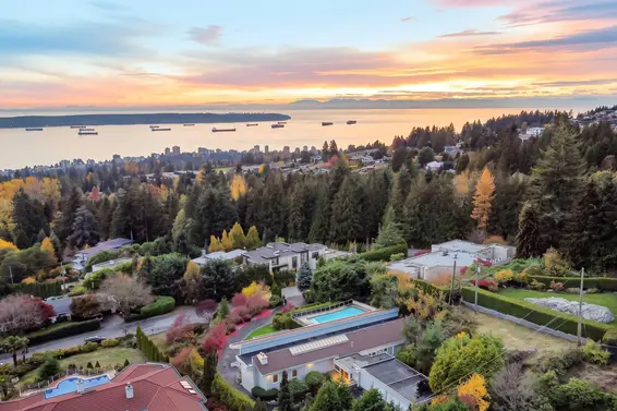 1035 King Georges Way, West Vancouver