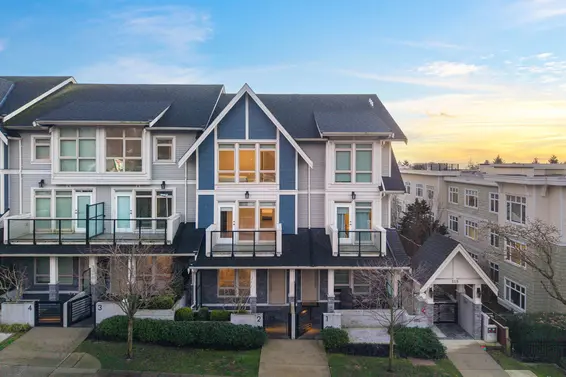 2 115 West Queens Road, North Vancouver