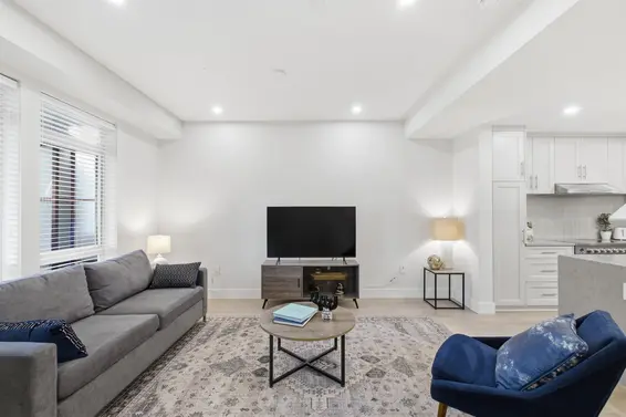 2 115 West Queens Road, North Vancouver For Sale - image 11