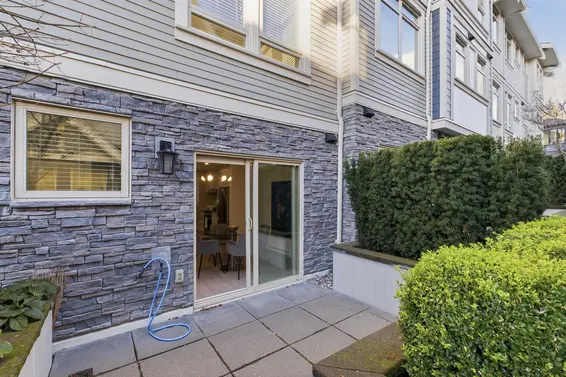 2 115 West Queens Road, North Vancouver For Sale - image 8