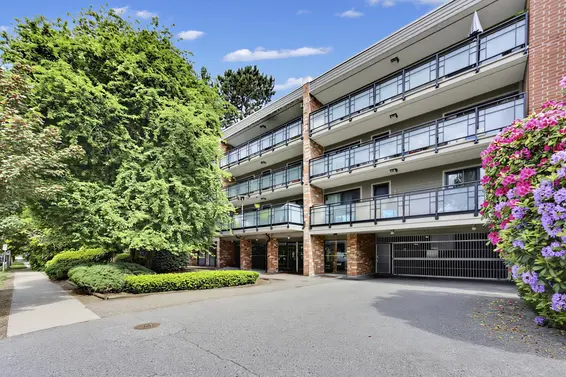 310 360 East 2nd Street, North Vancouver For Sale - image 3