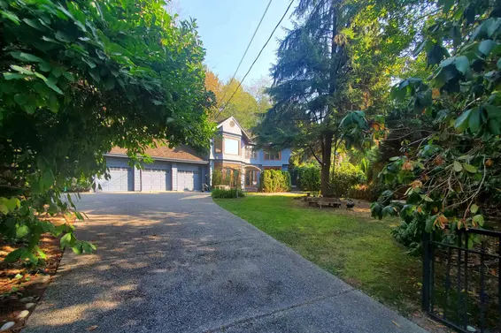 992 3rd Street, West Vancouver For Sale - image 2