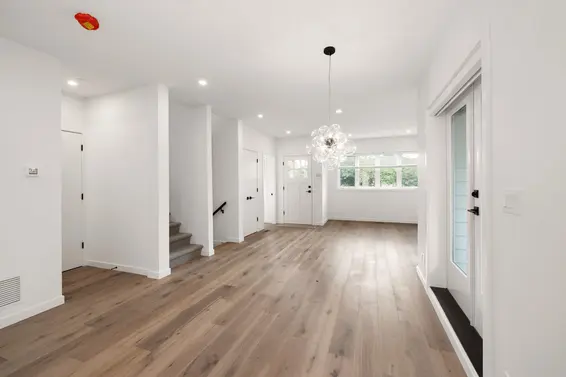 608 East 9Th Street, North Vancouver For Sale - image 13