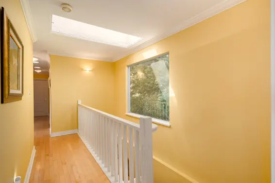 3897 Bayridge Avenue, West Vancouver For Sale - image 20