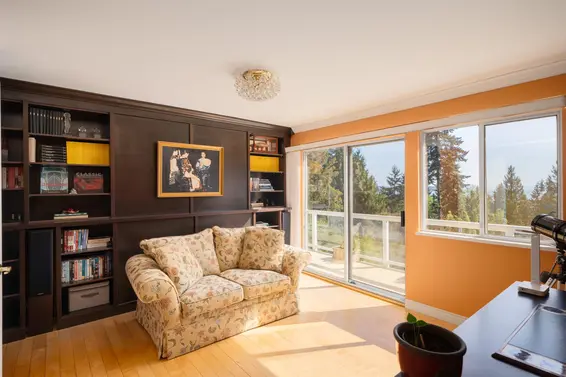 3897 Bayridge Avenue, West Vancouver For Sale - image 29
