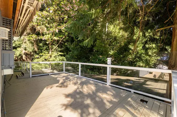 3897 Bayridge Avenue, West Vancouver For Sale - image 33