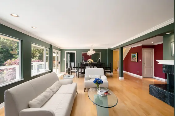 3897 Bayridge Avenue, West Vancouver For Sale - image 7