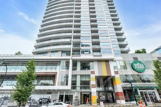 602 112 East 13th Street, North Vancouver