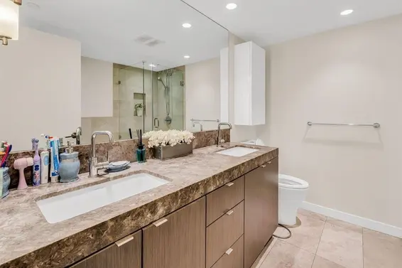 602 112 East 13th Street, North Vancouver For Sale - image 10