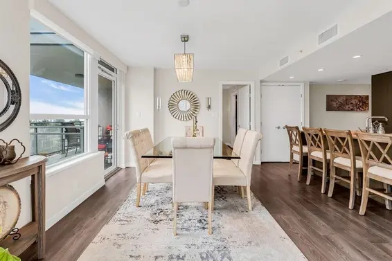 602 112 East 13th Street, North Vancouver For Sale - image 2