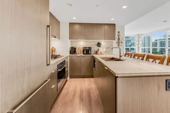 602 112 East 13th Street, North Vancouver For Sale - image 9