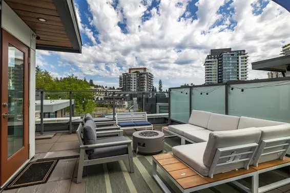 238 2060 Curling Road, North Vancouver