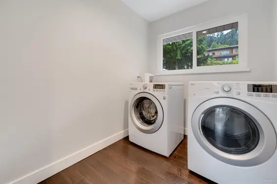 271 Montroyal Boulevard, North Vancouver For Sale - image 23