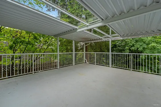 271 Montroyal Boulevard, North Vancouver For Sale - image 34