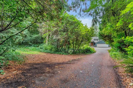 360 Keith Road, West Vancouver For Sale - image 10