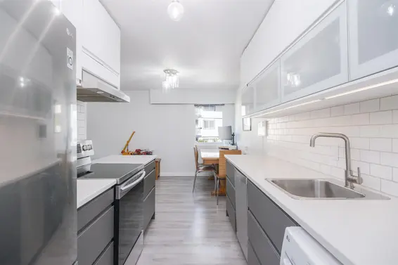 216 780 Premier Street, North Vancouver For Sale - image 11