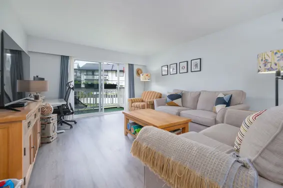 216 780 Premier Street, North Vancouver For Sale - image 2