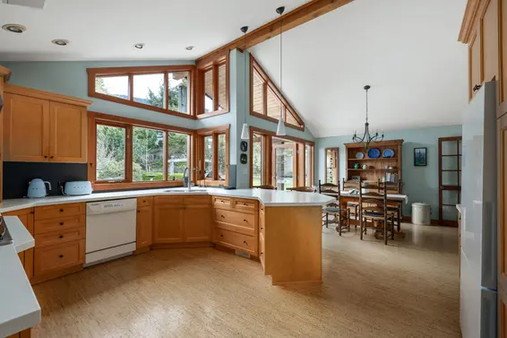986 Tudor Avenue, North Vancouver For Sale - image 10