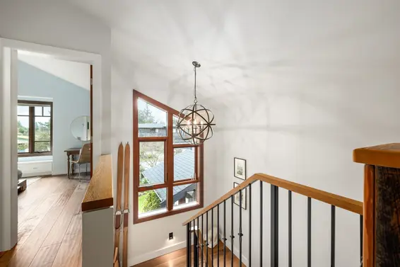 986 Tudor Avenue, North Vancouver For Sale - image 32