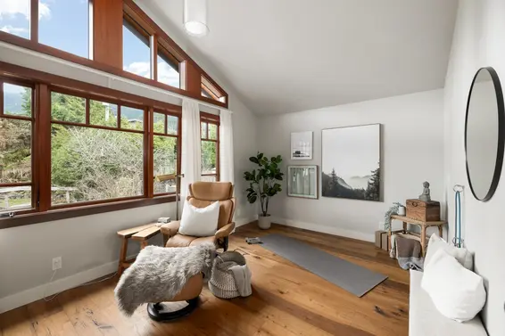 986 Tudor Avenue, North Vancouver For Sale - image 35
