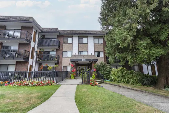 321 123 East 19th Street, North Vancouver