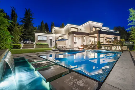 1050 King Georges Way, West Vancouver