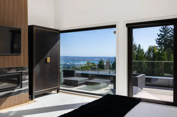 1050 King Georges Way, West Vancouver For Sale - image 16