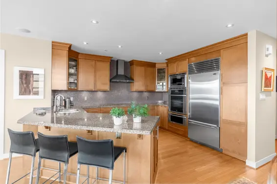8517 Seascape Drive, West Vancouver For Sale - image 11