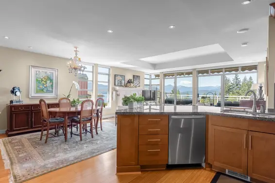 8517 Seascape Drive, West Vancouver For Sale - image 13