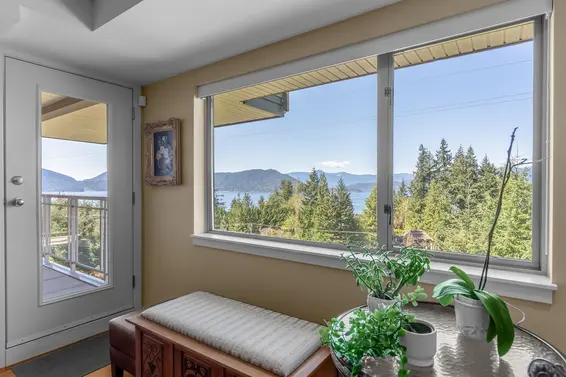 8517 Seascape Drive, West Vancouver For Sale - image 31