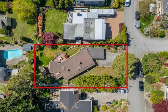 241 West Balmoral Road, North Vancouver For Sale - image 2