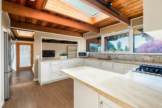 241 West Balmoral Road, North Vancouver For Sale - image 7