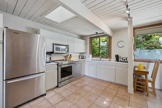 820 Younette Drive, West Vancouver For Sale - image 12