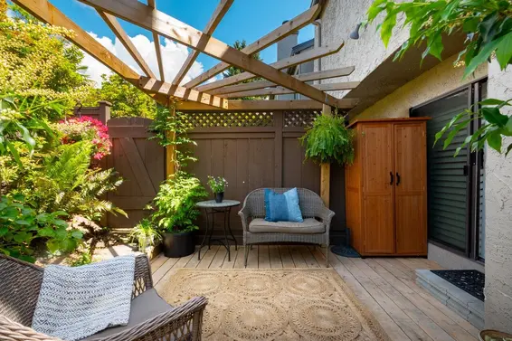10 230 West 14 Street, North Vancouver For Sale - image 4