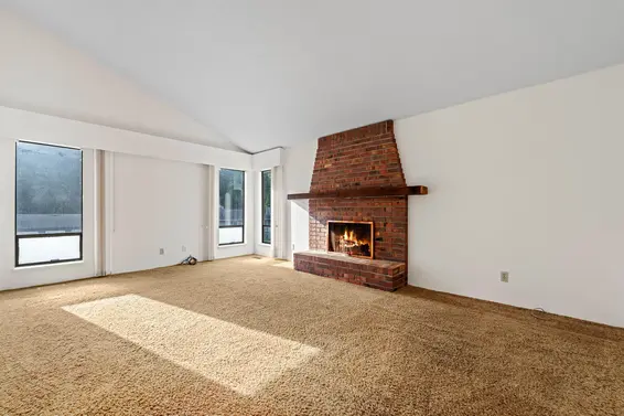 1006 Hendecourt Road, North Vancouver For Sale - image 11