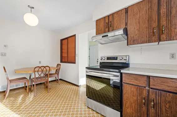 1006 Hendecourt Road, North Vancouver For Sale - image 4