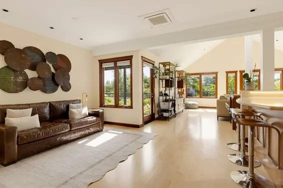 141 East Windsor Road, North Vancouver For Sale - image 11