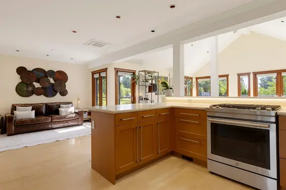 141 East Windsor Road, North Vancouver For Sale - image 14
