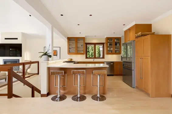 141 East Windsor Road, North Vancouver For Sale - image 18
