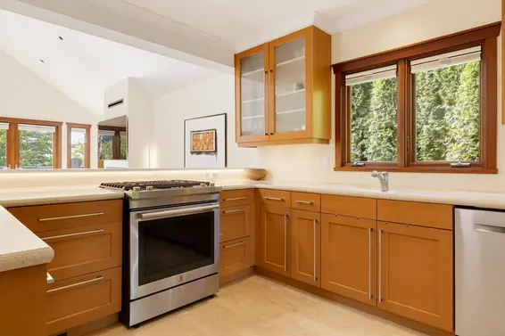 141 East Windsor Road, North Vancouver For Sale - image 20