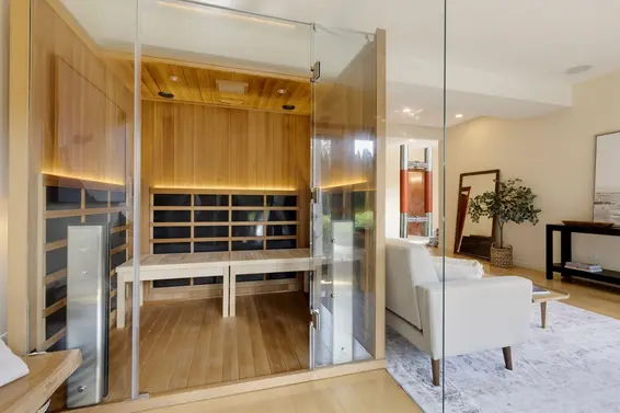 141 East Windsor Road, North Vancouver For Sale - image 30