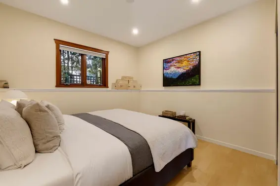 141 East Windsor Road, North Vancouver For Sale - image 31