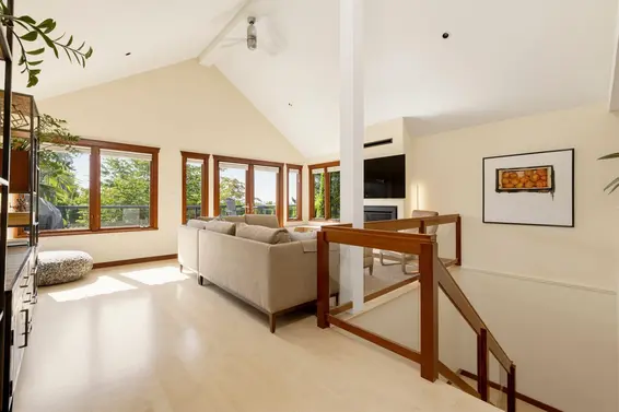 141 East Windsor Road, North Vancouver For Sale - image 4