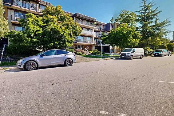 204 252 West 2nd Street, North Vancouver For Sale - image 38