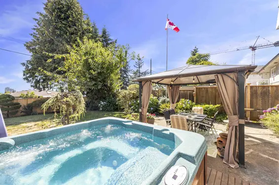 149 East 26Th Street, North Vancouver For Sale - image 1